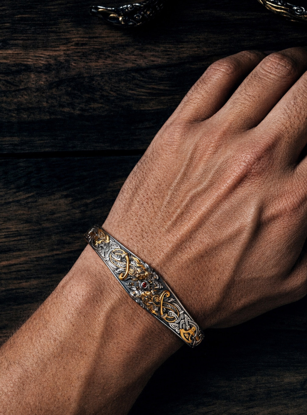Celtic Twin Wolf Bracelet